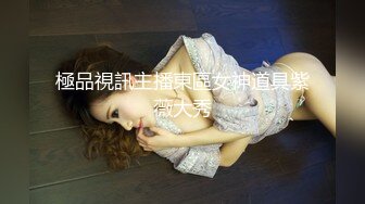 黑客破解家庭网络摄像头偷拍 胖哥和美艳娇妻的日常性爱