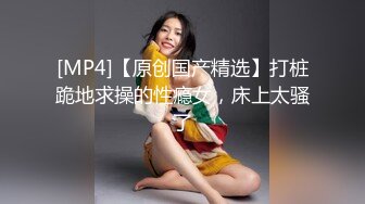 穿着衣服很温雅含蓄的女神