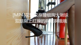 漂亮黑丝淫妻 舒服吗老婆 啊啊舒服 好深 真猛 绿帽叫单男在家操媳妇 深吻抠逼看来是老手啊 骚货把鸡吧主动往逼里塞