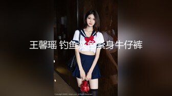 聊很久的美女今天终于约出来了,沙发上舔到她欲死欲仙,拔出大屌无套猛操