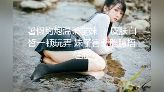 御姐与萝莉的3P游戏 轮流征服的快感