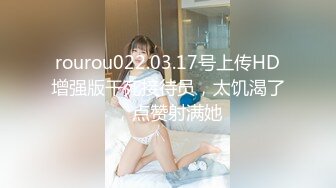 [MP4/ 922M]   大屌胖哥约操两个骚女激情双飞，翘起大屁股掰穴看看，换上连体开档网袜，骑乘侧入爆插骚浪叫