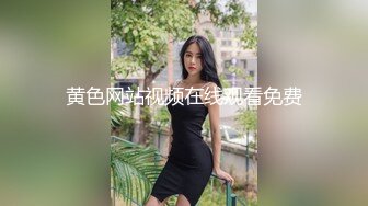 [MP4/ 557M] 家里的淫妻骚母狗被大哥调教的真不错，乖巧听话丝袜高跟，跪着给大哥舔鸡巴