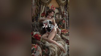 在医院伺候公公的骚大姐，全程露脸撩骚公公的大鸡巴，公公面前漏奶子摸逼，到卫生间全裸玩大黑牛自慰特写