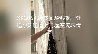 渣女来袭 步行街路边勾引个做轮胎生意的年轻小哥车震