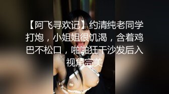 正在练瑜伽的熟女少妇与教练摩擦出了火花，并且喂奶给教练吃 一碰不可收拾