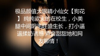 极品厕拍！美女如云服装城坑神逼脸同框偸拍数位漂亮小姐姐方便，亮点多多，颜值小妹干燥使劲拉面目狰狞最后用手抠出来 (1)